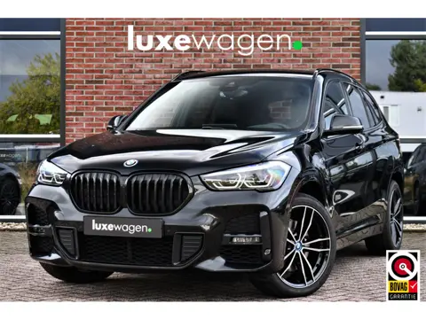 BMW X1 xDrive25e 220pk M-Sport 19inch Leder Stuurverw LED El-klep DAB BTW-auto!