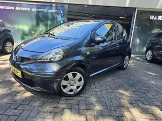 Toyota Aygo 1.0-12V + | AUTOMAAT | 1E EIGENAAR | AIRCO| NW APK | LAGE KM STAND |