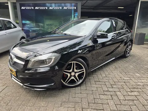 Mercedes-Benz A-klasse 180 Ambition | AUTOMAAT | 3/6 OF 12MND GARANTIE | NAVI | AIRCO | CRUISE | PAN