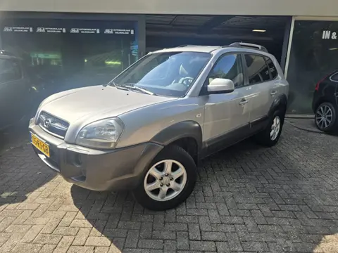Hyundai Tucson 2.0i Dynamic | NIEUWE APK |3/6 OF 12 MND GARANTIE | AIRCO | ELEC RAMEN |