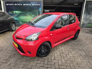 Toyota Aygo 1.0 VVT-i Comfort | 2E EIGENAAR | 12MND GARANTIE | AIRCO | LMV | NW APK |
