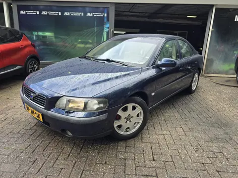 Volvo S60 2.4 Edition | NIEUWE APK | AIRCO | LEDER | LMV | STOELVERWARMING |
