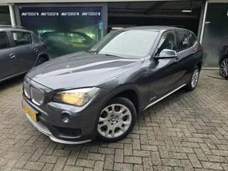 BMW X1 SDrive18d Executive |3/6 OF 12MND GARANTIE | NW APK | AIRCO | NAVI | CAMERA | CRUISE |