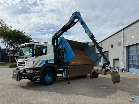 Scania P360 / 4X4 / 227174 KM / PALFINGER M120Z / REMOTE / ROTATOR / 2SIDE TIPPER / !!MARGE!! / BIG 