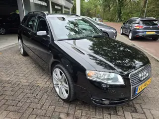 Foto 17 van Audi A4 Avant 2.0 TFSI quattro | AUTOMAAT | 3/6 OF 12MND GARANTIE | PANO | ANDROID | STOELVERWARMING
