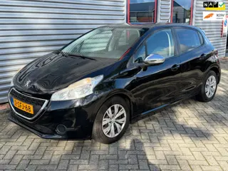 Peugeot 208 1.4 e-HDi Active *Automaat*