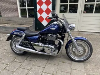 Triumph THUNDERBIRD 1600 (bj 2011)