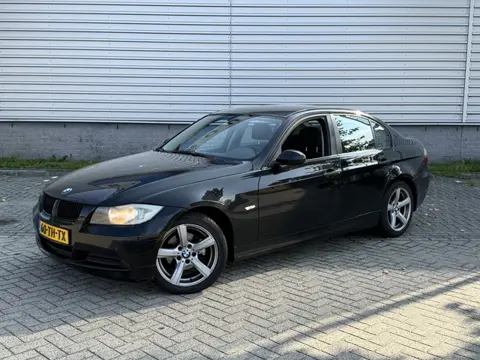 BMW 3 Serie 318i (INRUILKOOPJE) (bj 2006)