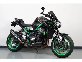 Kawasaki Z900 (bj 2024)