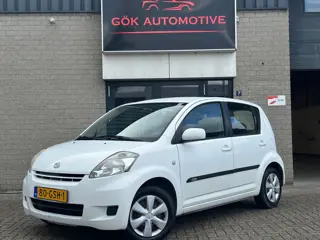 Daihatsu Sirion 2 1.3-16V Prestige / NWE APK / Airco / 5 Deurs