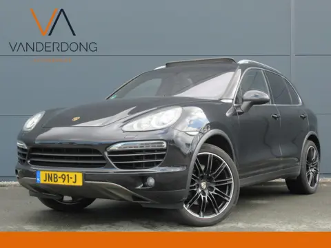 Porsche Cayenne 3.0 D | Panoramadak | Luchtvering | Memory stoelen | Standkachel
