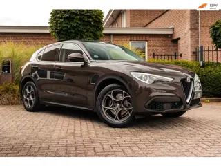 Alfa Romeo Stelvio 2.0 T AWD Super 280 PK Aut. ACC Schuifdak Harman Kardon Stoel/stuurverw. Keyless 