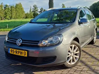 VOLKSWAGEN GOLF 1.2TSi 105pk Airco Cruise-control Navigatie Trekhaak