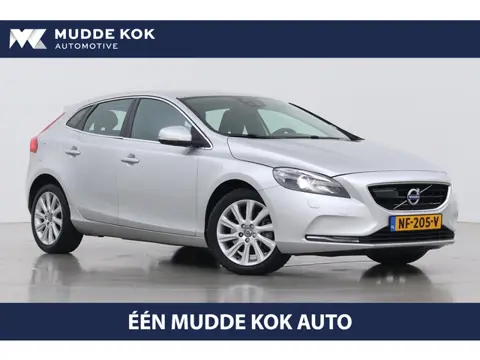 Volvo V40 2.0 D3 Momentum | Trekhaak | ACC | BLIS | Standkachel | Stoelverwarming voor+achter | Navi