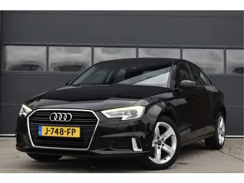 Audi A3 Limousine 1.0 TFSI Design Pro Line Xenon - Cruise - Trekhaak - Keynes