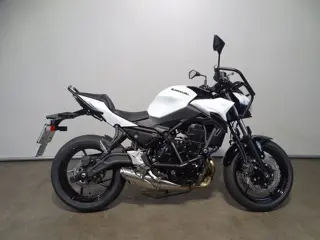 Kawasaki Z 650 RIJSCHOOL (bj 2026)