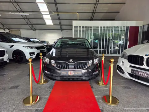 Skoda Octavia Combi 1.6 TDI AUTOMAAT 2017 NEW MODEL !