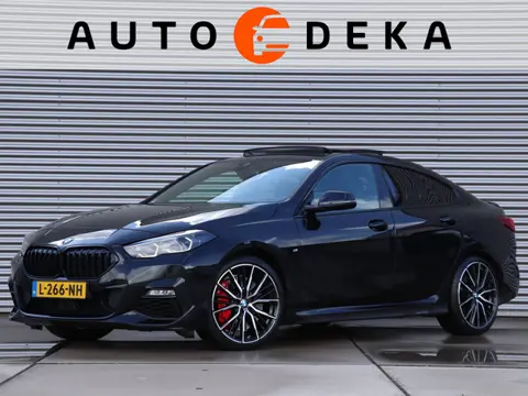 BMW 2-serie Gran Coupé 220i xDrive M-Sport Automaat *Panodak*Schaalstoelen*