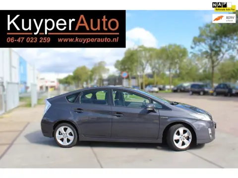 Toyota Prius 1.8 Aspiration MULTIMEDIA NETTE DEALER ONDERHOUDEN AUTO