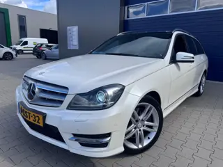 Mercedes-Benz C-klasse Estate Facelift | Designo Parelmoer | AMG | Panorama | Standkachel | Bomvol!!