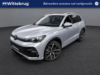Volkswagen Tiguan 1.5 eTSI 150pk R-Line Business DSG Automaat / Panorama schuifk dak / LM 20 inch / 