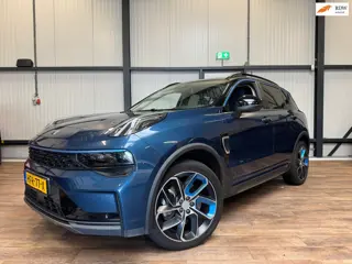 Lynk & Co 01 1.5 A / Panoramadak / 360° Camera / Carplay / Infinity /