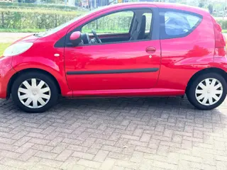 Peugeot 107 1.0-12V XS- apk augustus 2027-