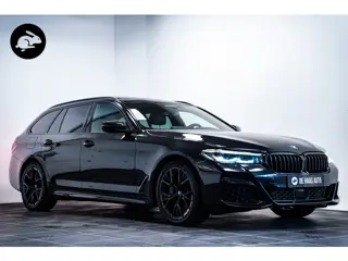 BMW 5 Serie Touring 530e xDrive 4wd M-Sport|93,7% SOH|Pano|Leder|Camera|Carplay