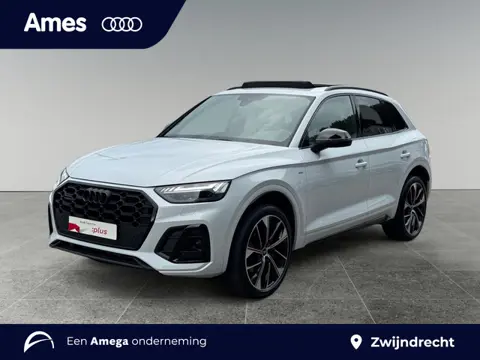 Audi Q5 50 299pk TFSI e S edition Competition Exclusive Kleur | Stoelverwarming voorin | Glazen pano