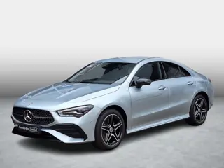 Mercedes-Benz CLA-klasse 250 e Star Edition AMG | Night Pakket | Dodehoekassistent | Apple CarPlay |