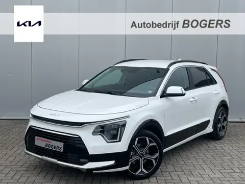 Kia Niro 1.6 GDi Hybrid DynamicLine Navigatie, Climate Control, Trekhaak, 18"Lm, Dodehoek detectie, 