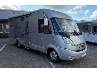 Hymer B694 SL