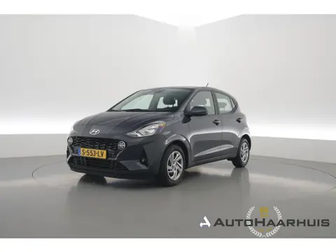 Hyundai i10 1.0 Comfort | Rijklaar! | Cruise Control | All Season | Lane Assist | DAB | Apple CarPla