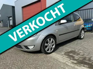 Ford Fiesta 1.3 Futura Airco/16" LM Velgen/Verwarmde Voorruit/APK 21-12-26