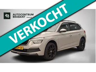 Skoda Kamiq 1.0 TSI Sport Business NARDO GREY! | NL-AUTO | CARPLAY | DIG DASH | ACHTERCAM | STOELVER