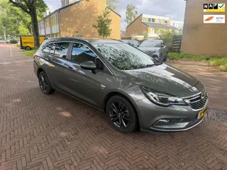 Opel Astra Sports Tourer Tweede eigenaar / 82.000 NAP / Bouwjaar 2019 / Leuke auto