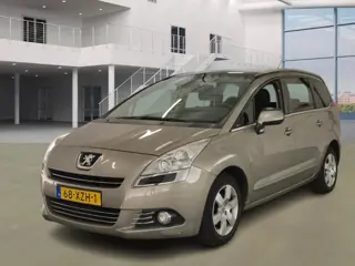 Peugeot 5008 1.6 VTi Style 5p/ PANO/ SCHERM