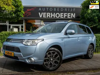 Mitsubishi Outlander 2.0 PHEV Instyle+ PANORAMADAK/STOEL VERWARMING/ACC/LDW/CAMERA/KEYLESS ENTRY & G