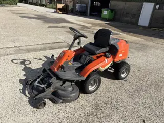 Husqvarna R213C zitmaaier