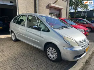 Citroen Xsara Picasso 2.0i-16V Attraction AUTOMAAT