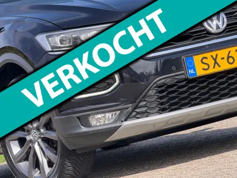 Volkswagen T-Roc 1.0 TSI Style - Deep Black Pearl - Panorama/Adaptive Cruise/Digital Cockpit