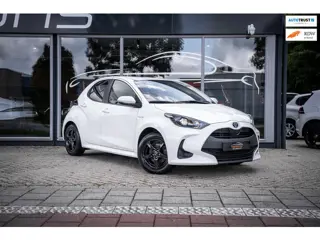 Toyota Yaris 1.5 Hybrid Active|Carplay|Cruise|Cam|Lane Assist|Climate|Hold|