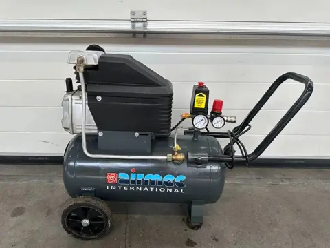 Airmec KA25200 C 2 PK 200 L / min 8 Bar Elektrische Zuigercompressor