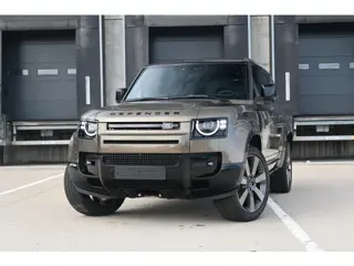 Land Rover Defender 110 2.0 P300e 110 X-Dynamic HSE