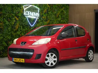 Peugeot 107 1.0-12V XR Radio / Nieuwe APK