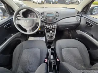 Foto 12 van Hyundai I10 1.2 Plus/AIRCO/PARKERSENSOR
