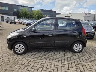 Foto 16 van Hyundai I10 1.2 Plus/AIRCO/PARKERSENSOR