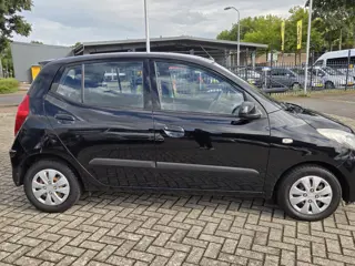 Foto 18 van Hyundai I10 1.2 Plus/AIRCO/PARKERSENSOR