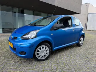 Toyota Aygo 1.0-12V Access BJ 6-2010. APK. 12-2026
