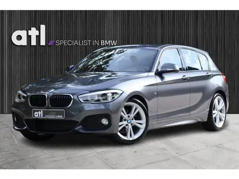 BMW 1-serie 118i M Sport Leder | Navi Pro | Clima | LED | Alarm kl.3 | Afneembare trekhaak | Stoelve